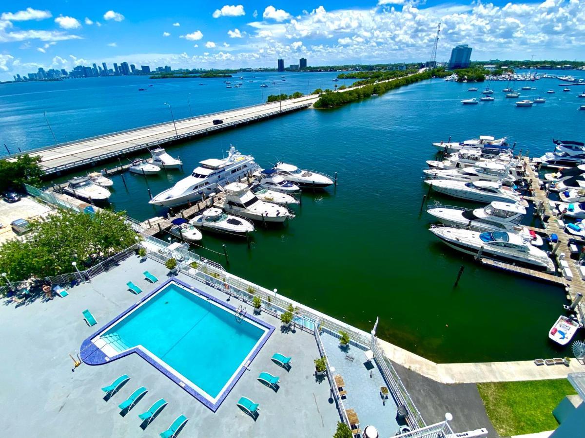 Premium Modern Waterfront Apartment With Miami Skyline View On The Bay 5 Mins Drive To Miami Beach With Free Parking Eksteriør bilde